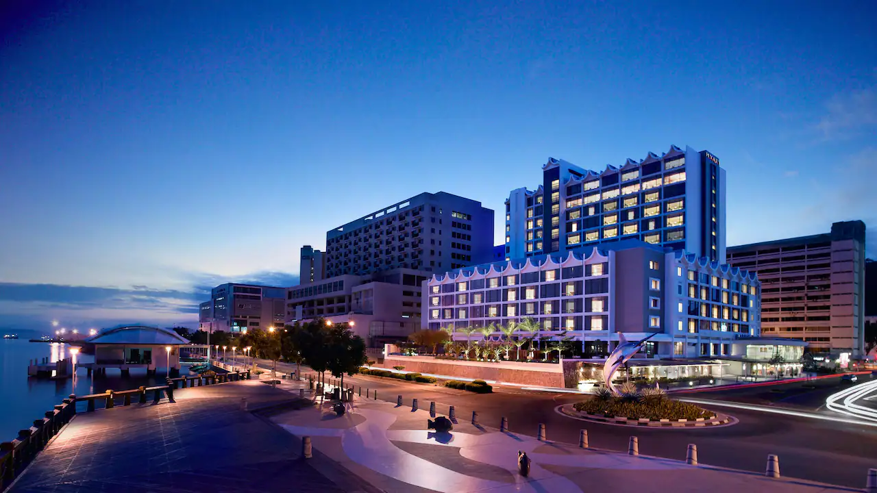02 Hyatt Regency